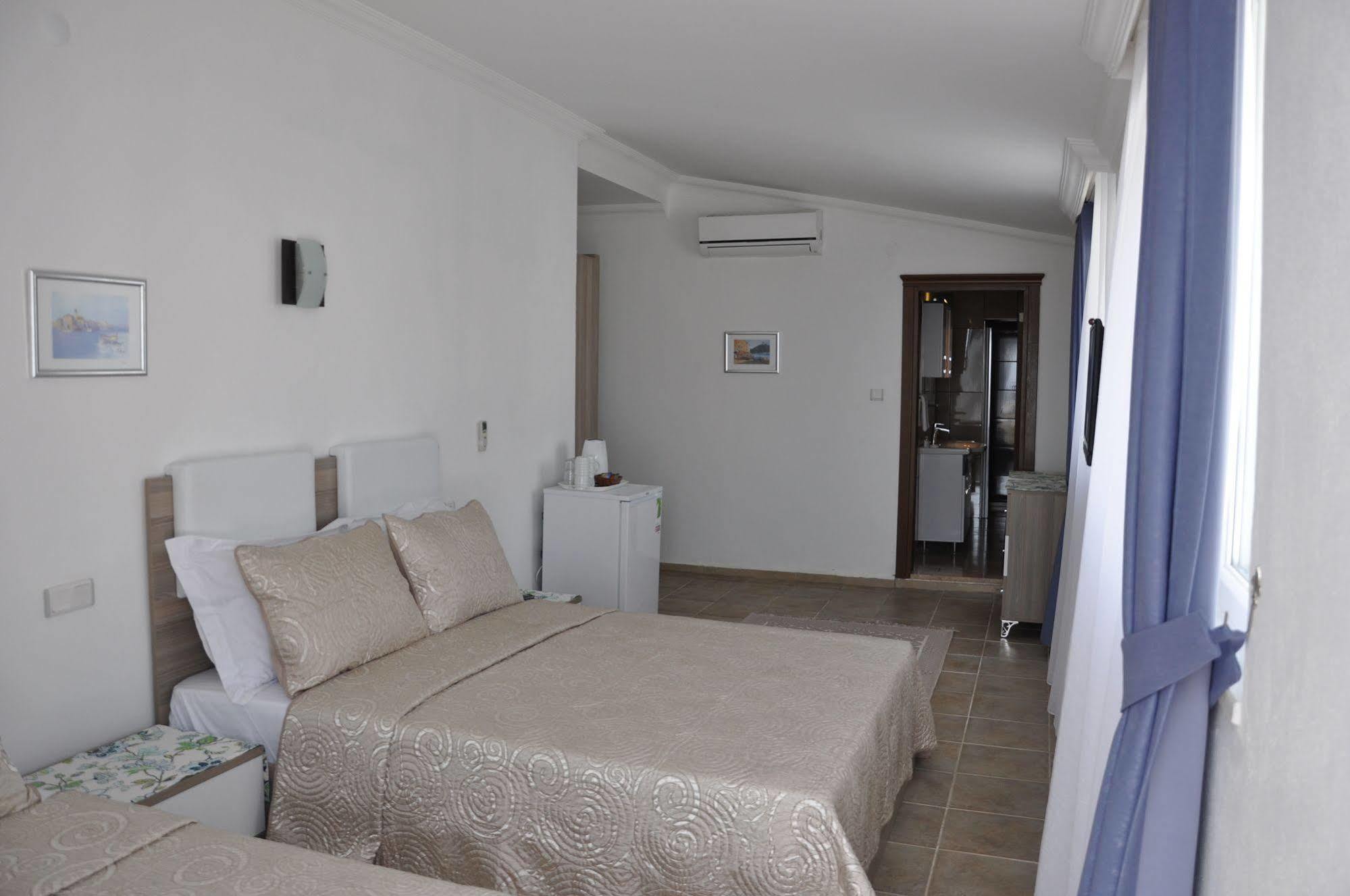 Pisces Hotel ทูรุนช์ ภายนอก รูปภาพ